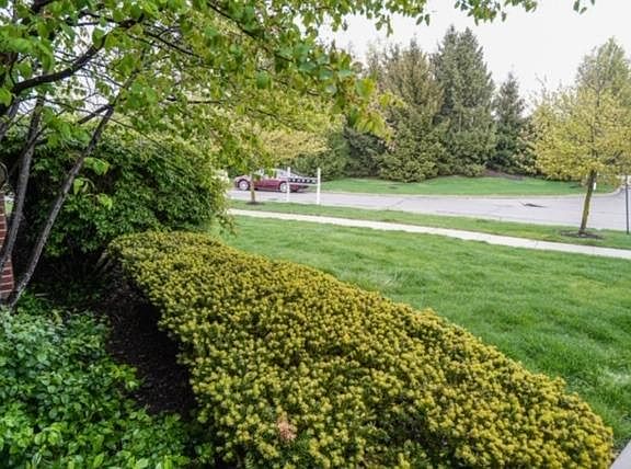 4th image of 5813 Hampshire Ln #80