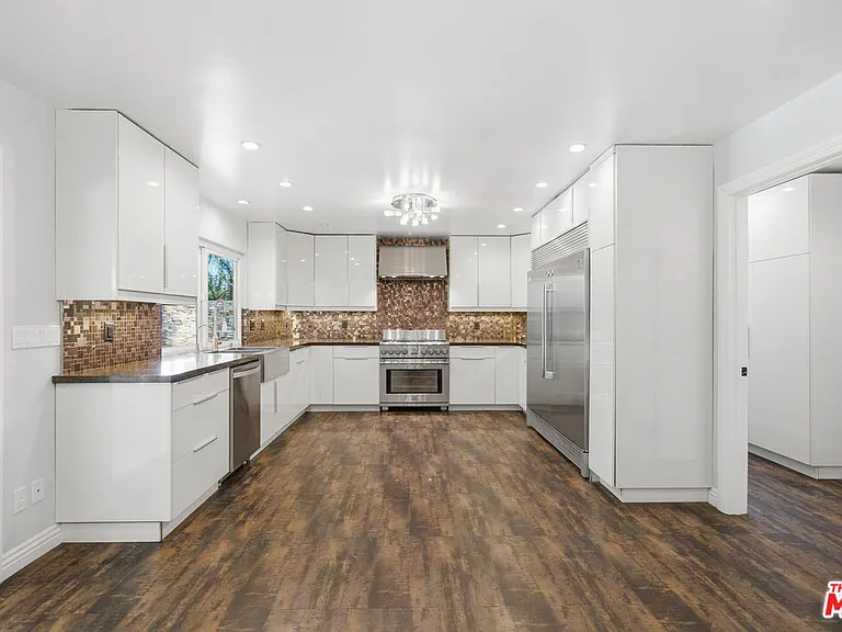 8739 McLennan Ave — Photo 15