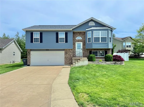 6284 Twin Springs Blvd, Cedar Hill, MO 63016
