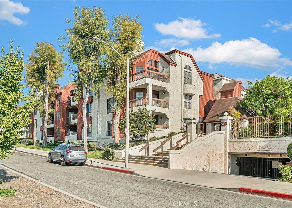1st image of 230 Bethany Rd APT 211