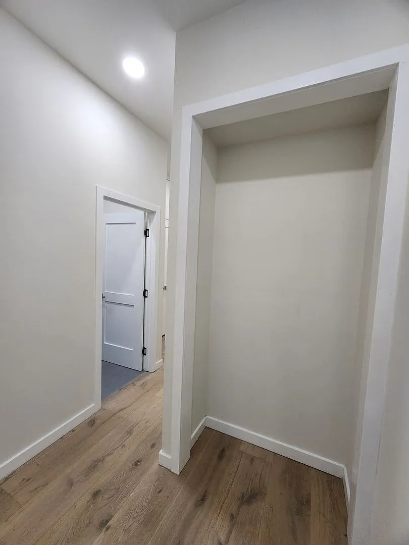 Brand New Studio Apartment available at 2006 Chestnut — Photo 4