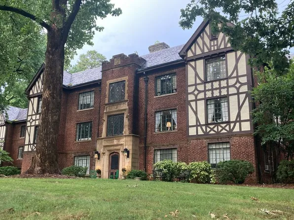 Irving Park Manor, 1800 N Elm St APT C2, Greensboro, NC 27408