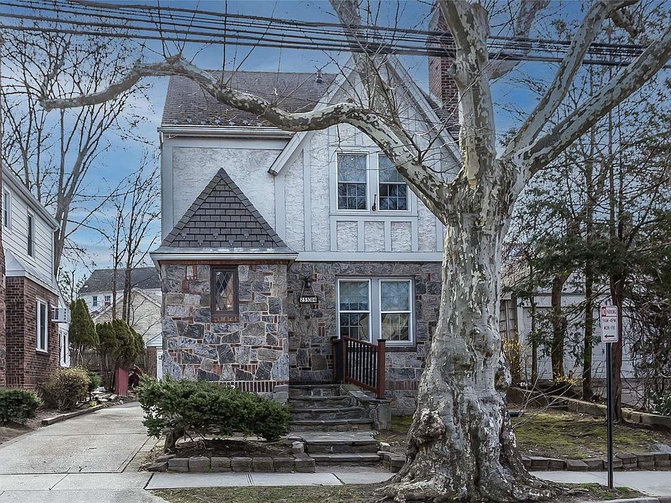 1st image of 25504 Pembroke Avenue