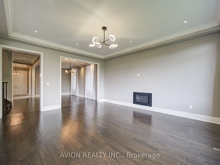 102 Joseph Hartman Cres — Photo 21