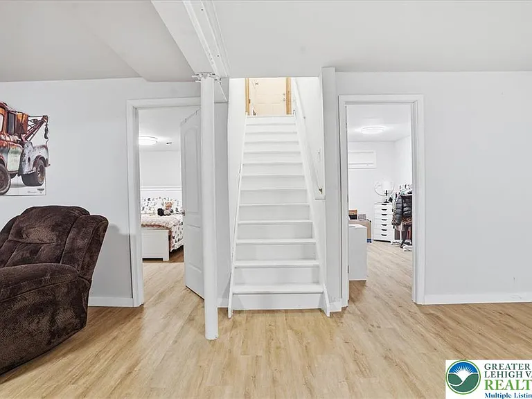 12 Rockway Ct — Photo 21