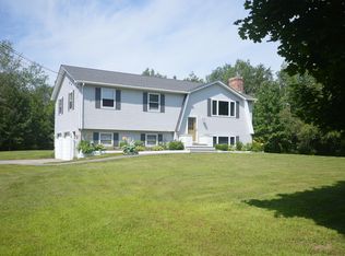 12 Pleasant Rd, Glenburn, ME 04401