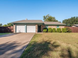 1108 Briar Ct, Benbrook, TX 76126