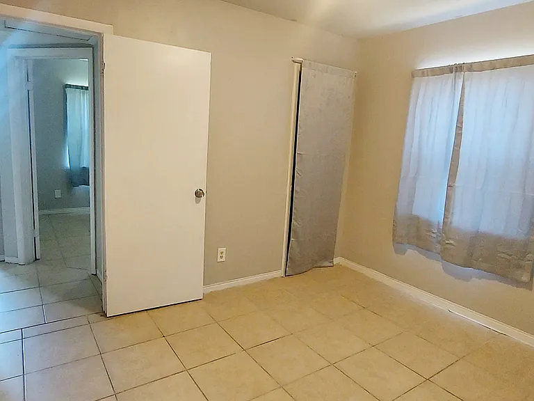 1771 15th Avenue Southunit #1/2 — Photo 7