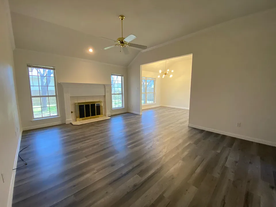 1212 Oak Valley