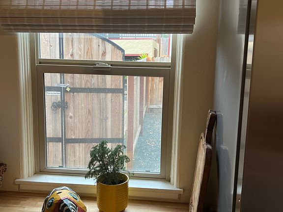 5th image of 664 Toro St