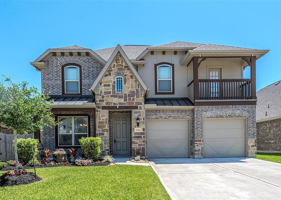 1st image of 2711 Parkside Valley Ln