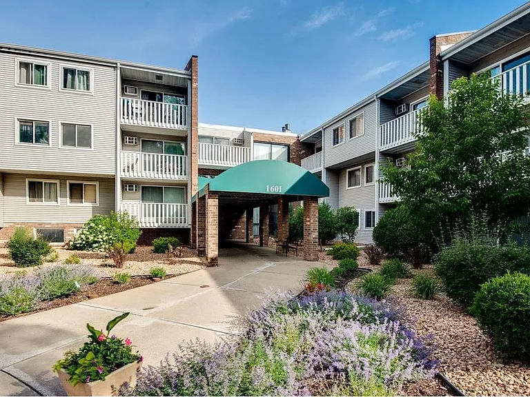 1601 N Innsbruck Dr #319 — Photo 7