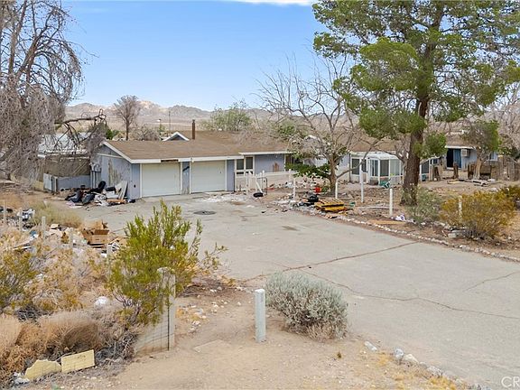 3rd image of 38484 Foothill Rd