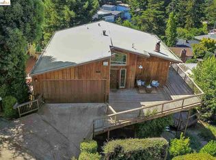22 Ascot Ln, Oakland, CA 94611