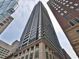 70 Temperance St #1906, Toronto, ON M5H 0B1