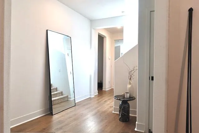 3 bed, 2.5 bath, 2224 sqft, $4,350 — Photo 3