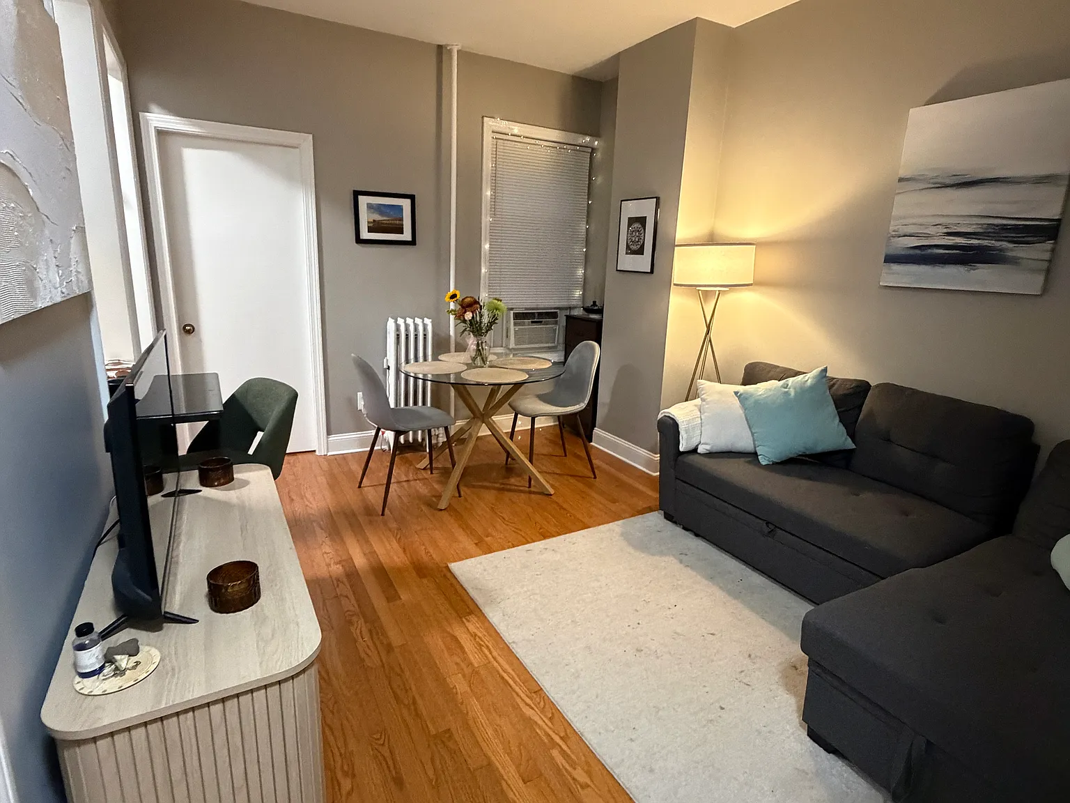1 bed, 500 sqft, $2,200 — Photo 2