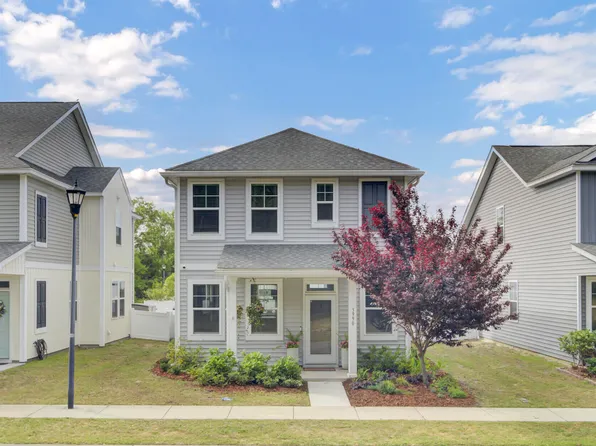 3990 Hillyard St, North Charleston, SC 29405