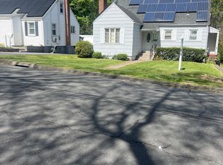 110 Greenlawn St, East Hartford, CT 06108