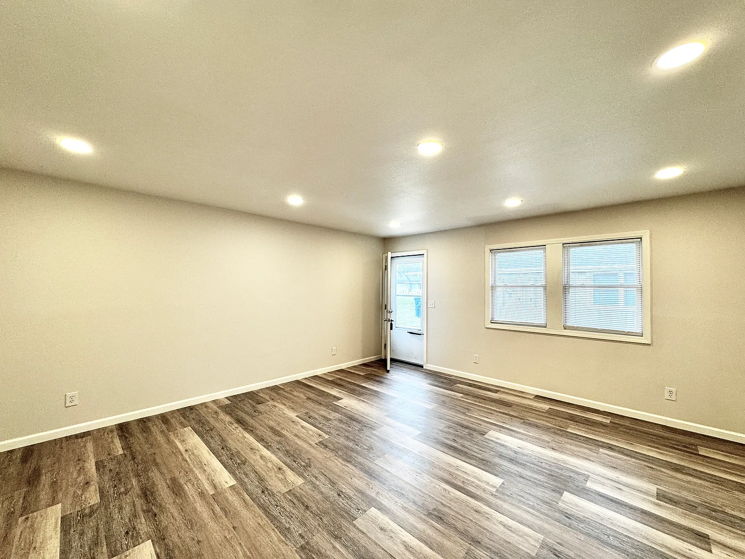 1 bed, 700 sqft, $675 — Photo 2