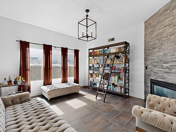 4th image of 2109 Camino Contento NW