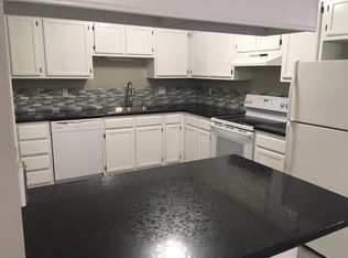 211 SW Wren Ct APT 201, Lake City, FL 32025