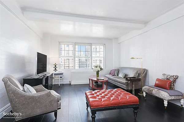 Sold by Sotheby's International Realty | media 2