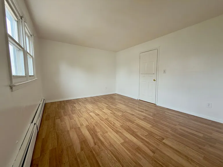 215 Seaview Ave #2 — Photo 16
