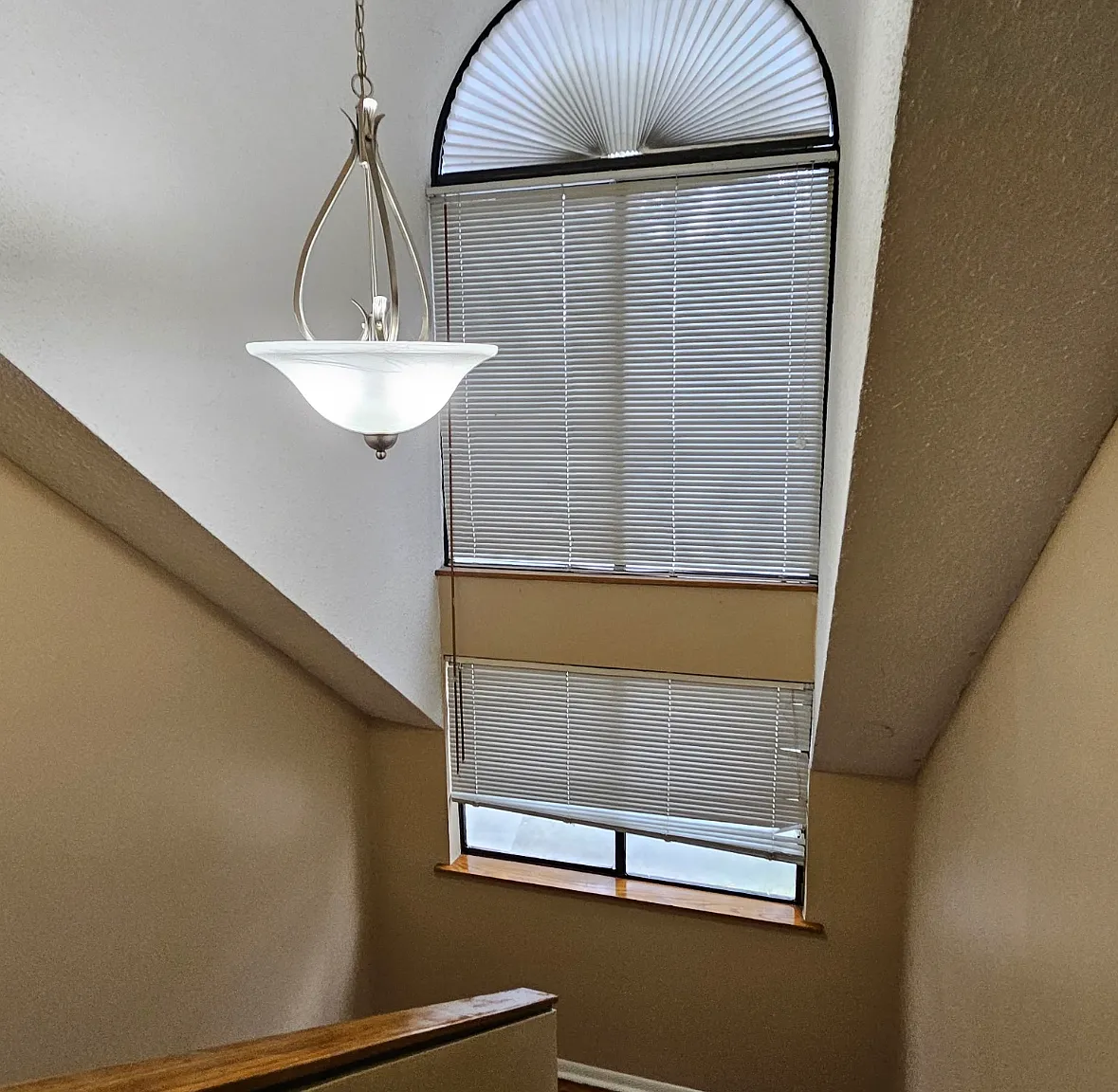 2 bed, 2.5 bath, 1286 sqft, $2,100 — Photo 3