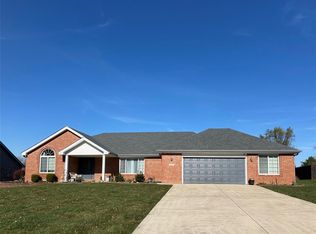 880 W Barouche, Pendleton, IN 46064