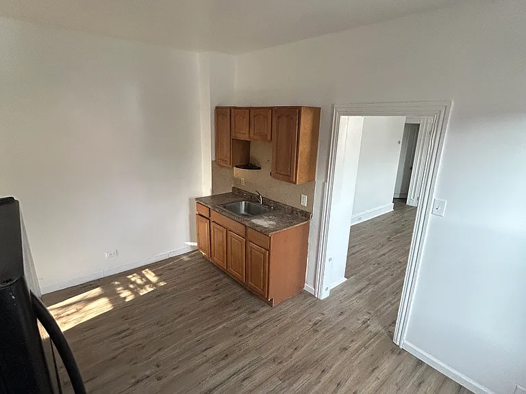 216 Pear St #1 — Photo 6