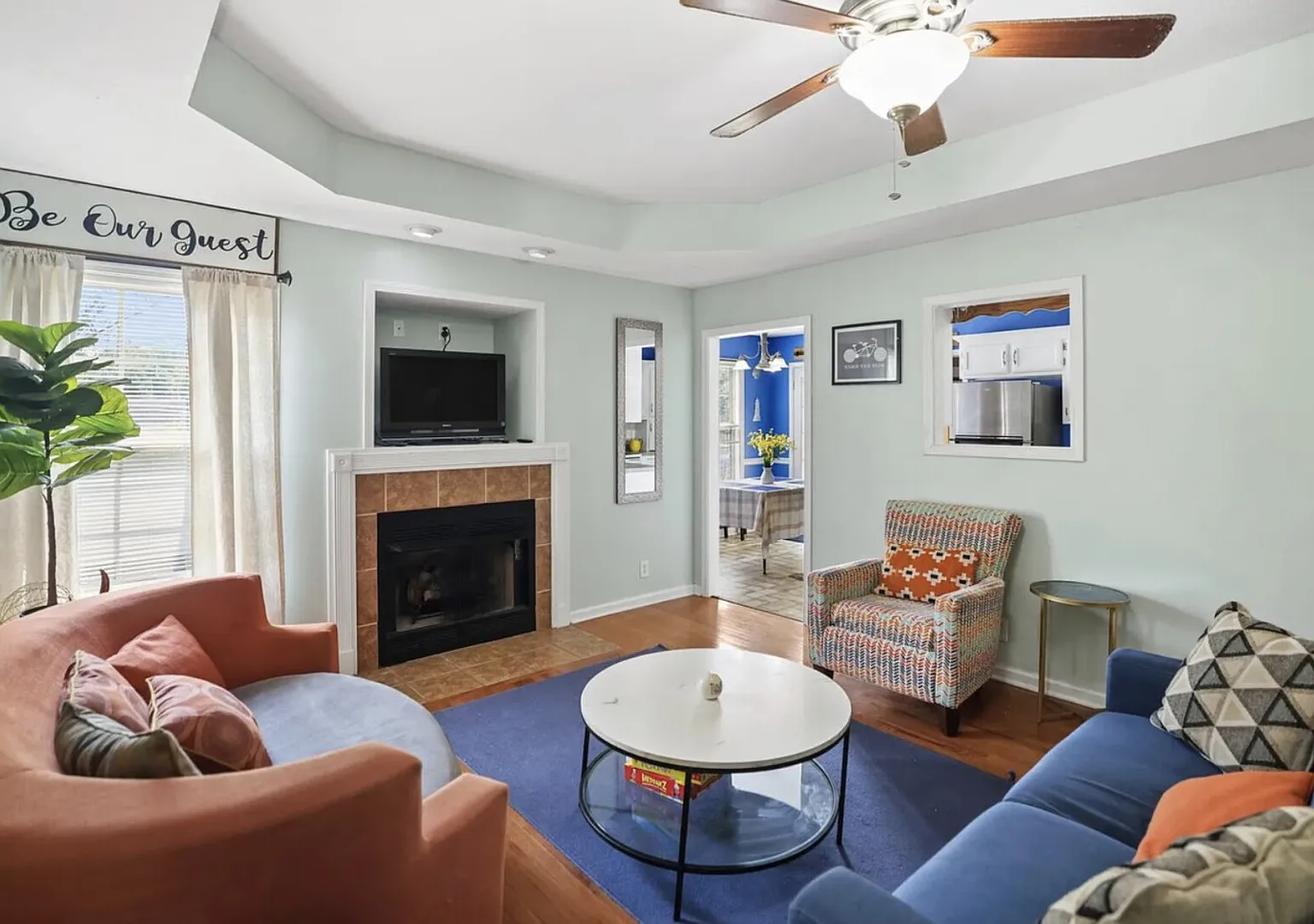 3BR house Sleeps 10 Parks 5 cars — Photo 2