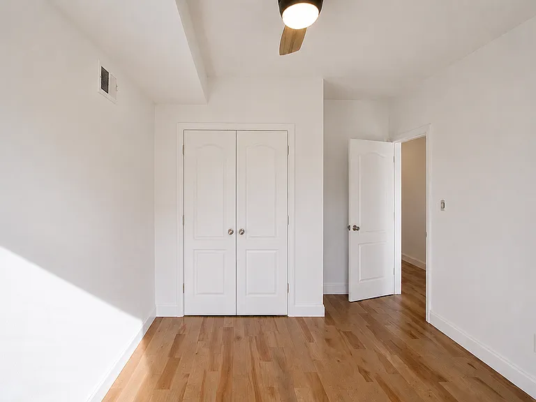 337 Clinton St #3 — Photo 4