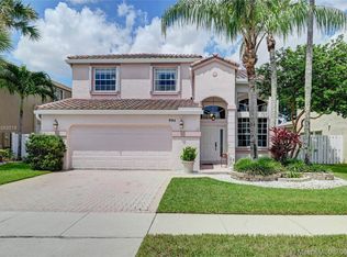 994 NW 155th Ter, Pembroke Pines, FL 33028