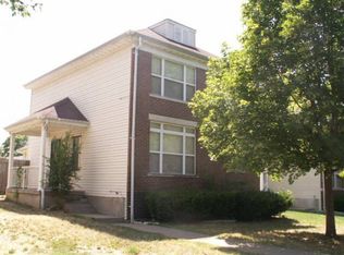 4566 Newberry Ter, Saint Louis, MO 63113