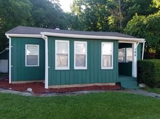 104 N Poplar St, Urbana, IL 61802