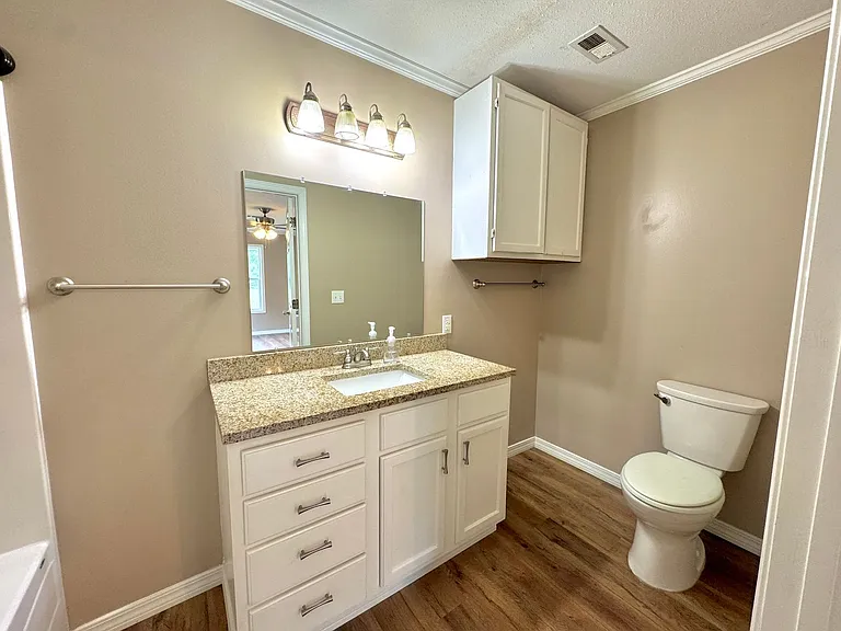 1190 Carnes Rd — Photo 12