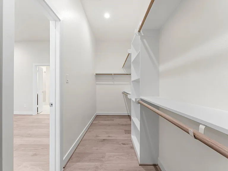 5905 Haring Ln — Photo 24