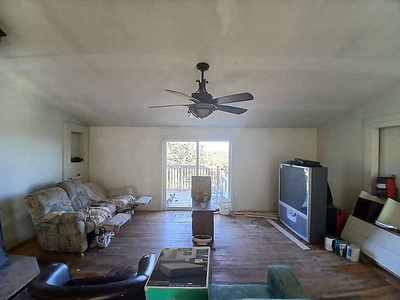 3rd image of 31010 Fisher Peak View Rd