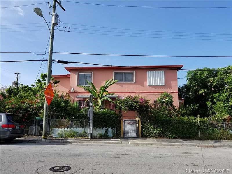 2nd image of 722 NW 10th St