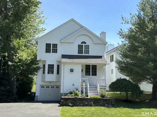 1260 Cutspring Road #1260, Stratford, CT 06614