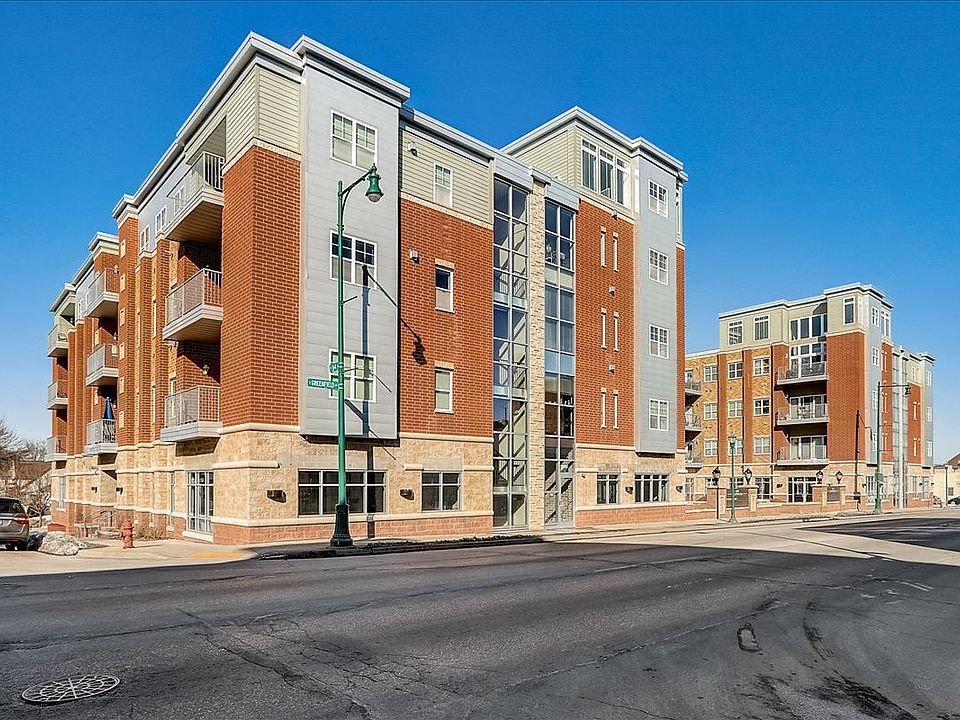 1st image of 6330 W Greenfield Ave APT 201