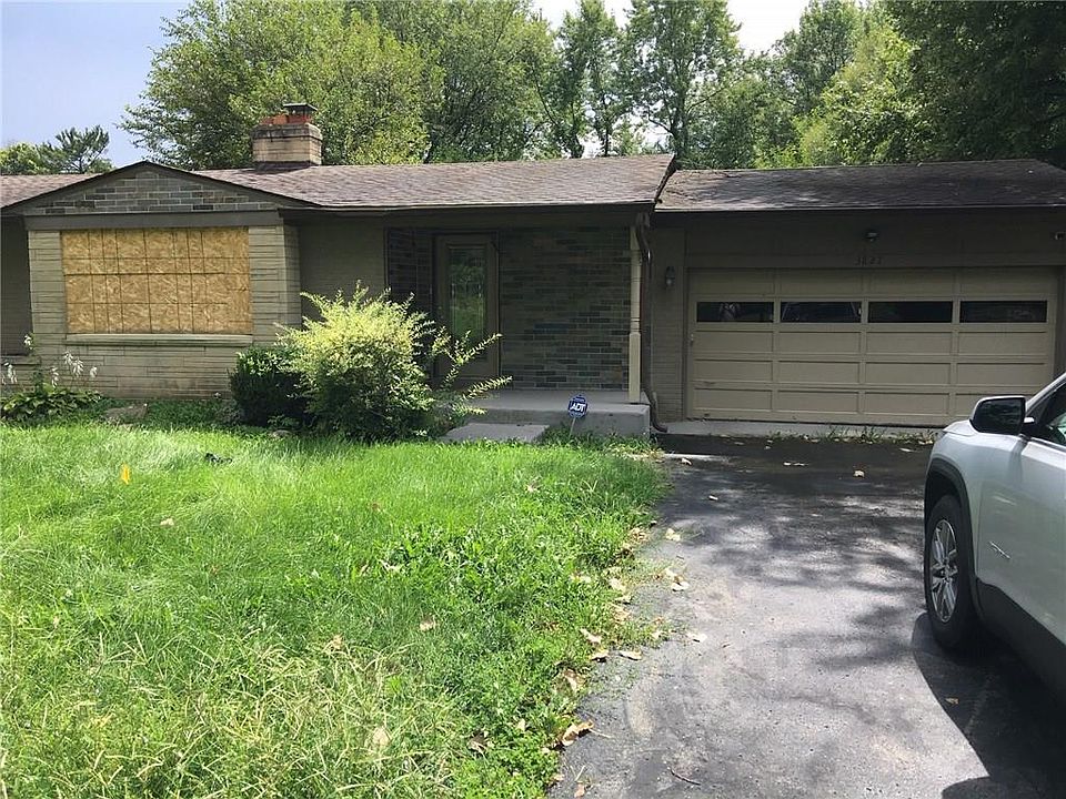 1st image of 3827 E 42nd St