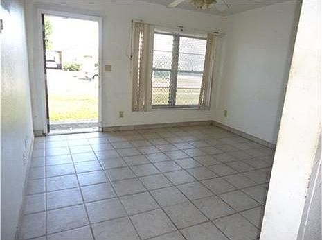 4th image of 501 NW 2nd Ave