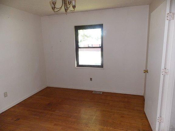 5th image of 1816 Costigan Dr