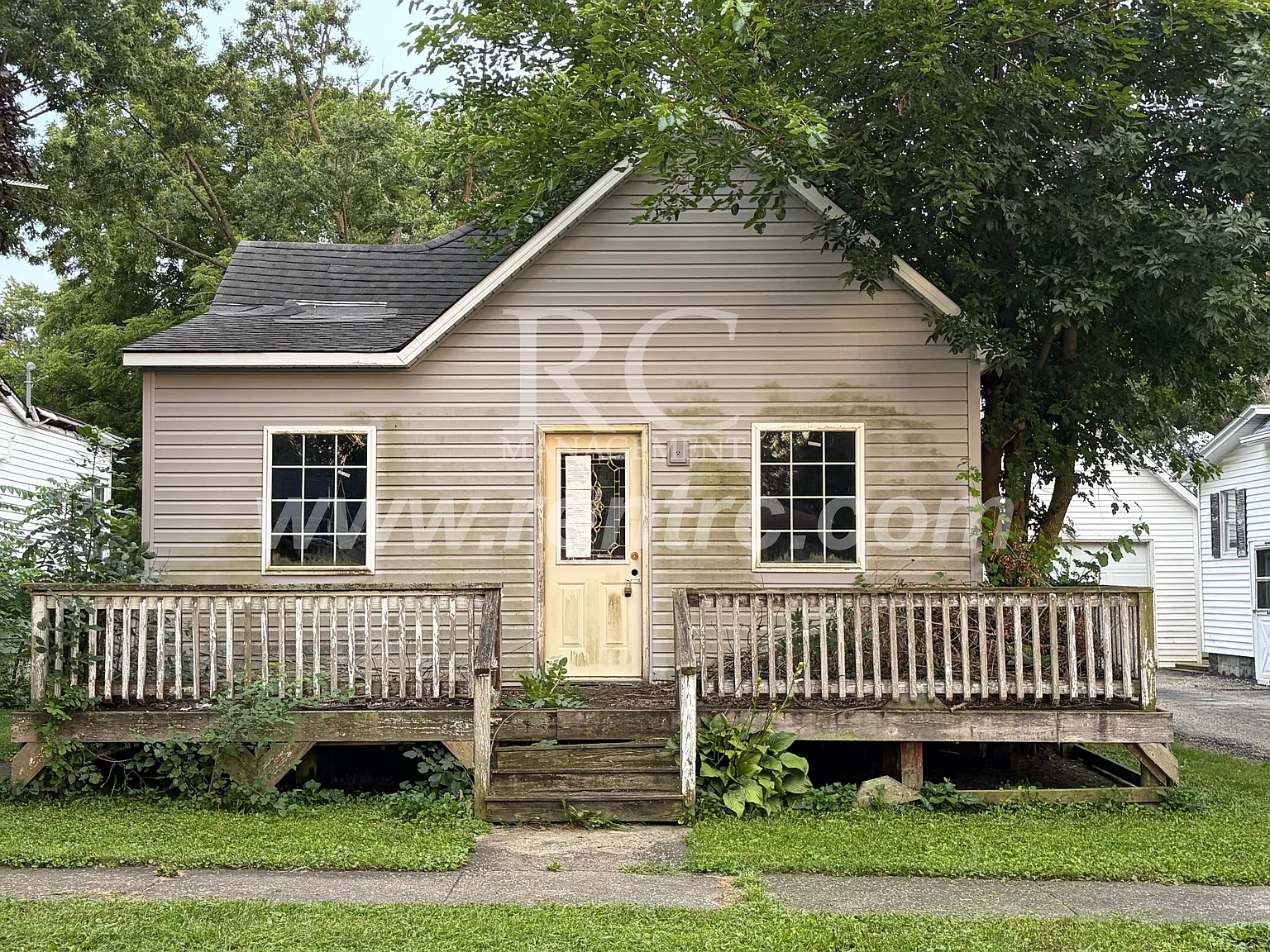 2 bed, 900 sqft, $500 — Photo 1