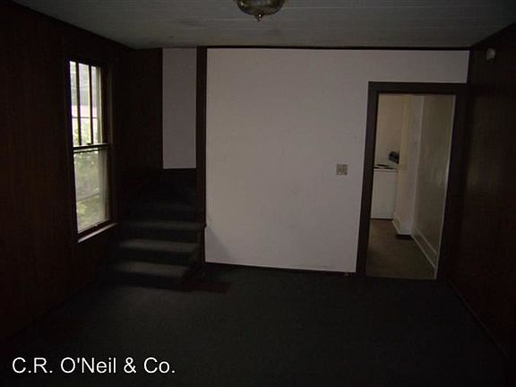 2nd image of 2552 Indianola Ave