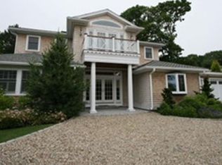 68 Puritan Ln, Swampscott, MA 01907