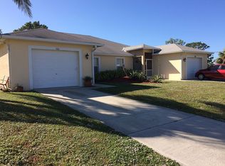 100/104 Trafalgar Pkwy, Cape Coral, FL 33991