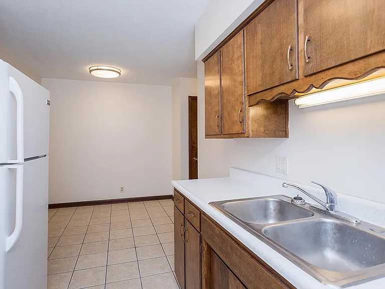 2436 C St #3 — Photo 10